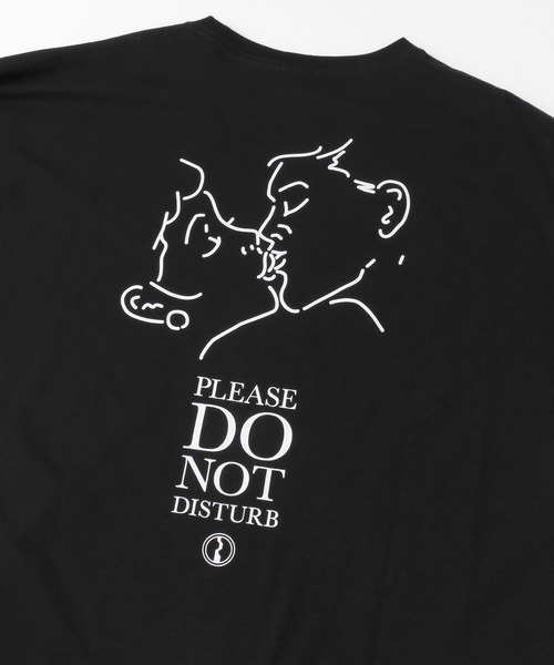 ITEMS URBANRESEARCH（アイテムズ アーバンリサーチ）の「PLEASE DO NOT...長袖Tシャツ（Tシャツ/カットソー・メンズ・ブラック/ホワイト・MEDIUM/LARGE）」の4枚目の写真