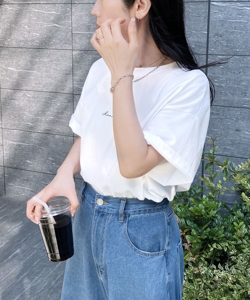 reca（レカ）の「筆記体プリントロゴＴシャツ（Tシャツ/カットソー・レディース・ホワイト/グレイッシュベージュ/チャコール/ブルー/ブラック/ライトベージュ/ネイビー/レッド系・FREE）」の18枚目の写真