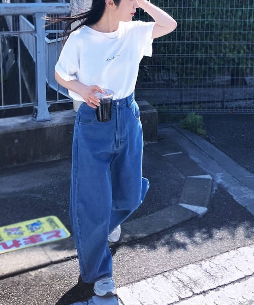 reca（レカ）の「筆記体プリントロゴＴシャツ（Tシャツ/カットソー・レディース・ホワイト/グレイッシュベージュ/チャコール/ブルー/ブラック/ライトベージュ/ネイビー/レッド系・FREE）」の19枚目の写真