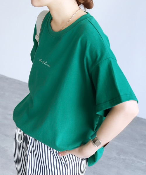 reca(レカ)の「筆記体プリントロゴTシャツ(Tシャツ/カットソー・レディース・ホワイト/グレイッシュベージュ/チャコール/ブルー/ブラック/ライトベージュ/ネイビー/レッド系/グリーン・FREE)」の18枚目の写真