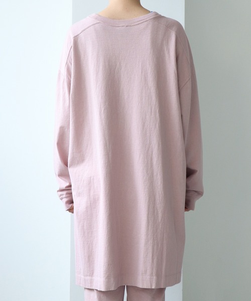 note et silence （ノートエシロンス）の「◇18/-USA天竺　製品染スリットプルオーバー（Tシャツ/カットソー・レディース・ライトピンク/ホワイト/チャコールグレー/カーキ・FREE）」の6枚目の写真