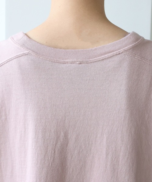 note et silence （ノートエシロンス）の「◇18/-USA天竺　製品染スリットプルオーバー（Tシャツ/カットソー・レディース・ライトピンク/ホワイト/チャコールグレー/カーキ・FREE）」の8枚目の写真