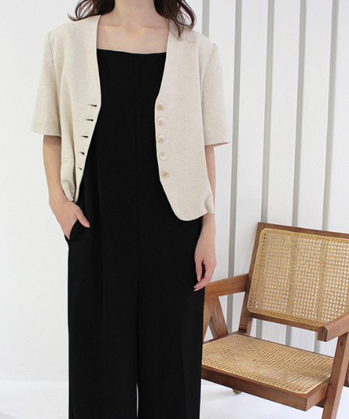 MODE ROBE（モードローブ）の「キャミサロペット（サロペット/オーバーオール・レディース・ブラック/アイボリー・FREE）」の8枚目の写真