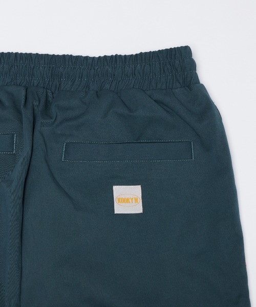 WHO'S WHO gallery（フーズフーギャラリー）の「【KOOKY'N/クーキー】チノトラックパンツ（チノパンツ・メンズ・インディゴブルー/ダークブラック/グリーン/ネイビー/ブラック・FREE）」の12枚目の写真