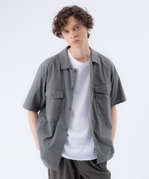 ABAHOUSE(アバハウス)の「【セットアップ対応】DRY MIX 半袖 シャツ(シャツ/ブラウス・メンズ・チャコールグレー/グレイッシュブルー/グレイッシュベージュ/カーキ・44/46/48)」の3枚目の写真