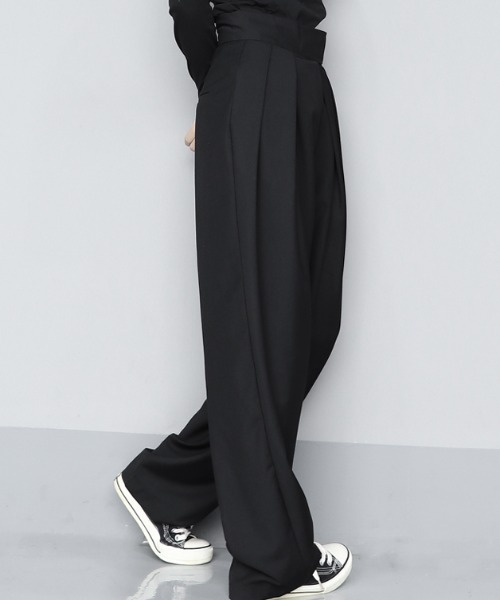 KOR(ケーオーアール)の「ランダムタック ベルクロウエスト モードワイドパンツ(スラックス・レディース・ブラック/グレー・S/M/L/XL/2XL/3XL)」の18枚目の写真