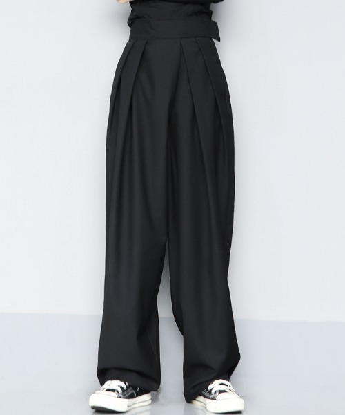 KOR(ケーオーアール)の「ランダムタック ベルクロウエスト モードワイドパンツ(スラックス・レディース・ブラック/グレー・S/M/L/XL/2XL/3XL)」の10枚目の写真