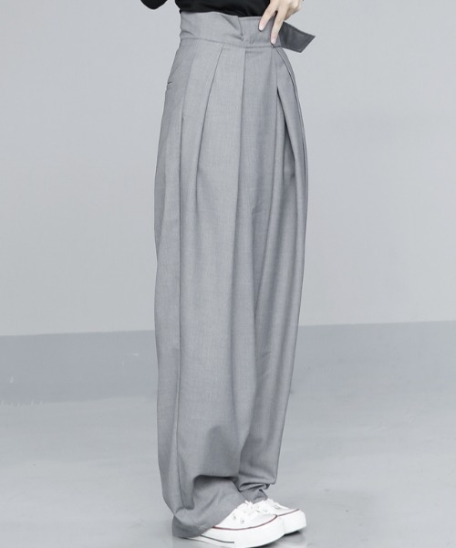 KOR(ケーオーアール)の「ランダムタック ベルクロウエスト モードワイドパンツ(スラックス・レディース・ブラック/グレー・S/M/L/XL/2XL/3XL)」の22枚目の写真