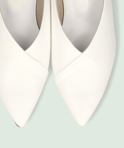 MAMIAN（マミアン）の「ポインテッドトゥ バブーシュ（その他シューズ・レディース・ホワイト/シルバー/シルバー系その他/グレイッシュベージュ/ダークブラウン・S/M/L/LL）」の8枚目の写真