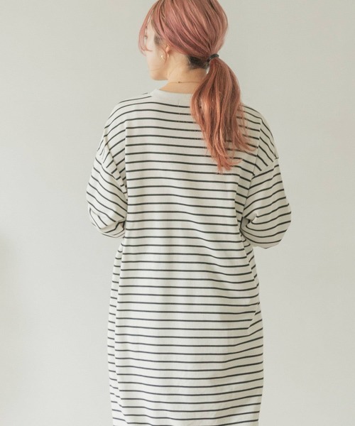 ITEMS URBANRESEARCH(アイテムズ アーバンリサーチ)の「ボリュームスウェットワンピース(ワンピース・レディース・その他2/その他1/ベージュ・FREE)」の14枚目の写真