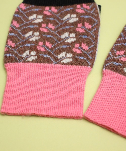 didizizi（ディディジジ）の「お花　ハンドウォーマー（手袋・レディース・ブラウン/グレー・FREE）」の3枚目の写真