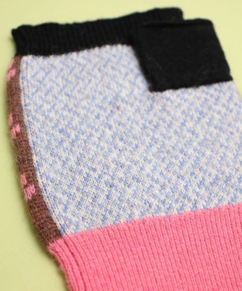 didizizi（ディディジジ）の「お花　ハンドウォーマー（手袋・レディース・ブラウン/グレー・FREE）」の13枚目の写真