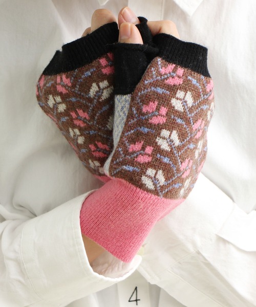 didizizi（ディディジジ）の「お花　ハンドウォーマー（手袋・レディース・ブラウン/グレー・FREE）」の4枚目の写真