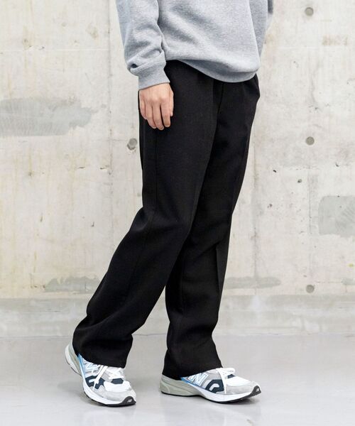 MACOBER（マコバ）の「【SHIPS別注】MACOBER: フレア シルエット ドローストリングス イージー パンツ（スラックス・メンズ・ダークグレー/ブルー/ワイン/ブラック・SMALL/MEDIUM/LARGE）」の2枚目の写真