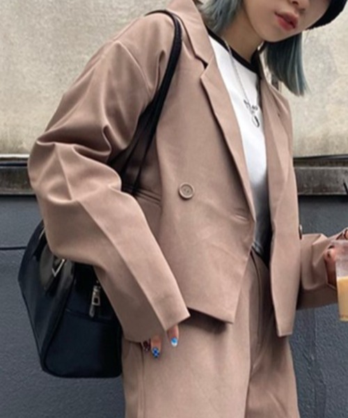 WEGO（ウィゴー）の「WEGO/ショートテーラードジャケット（テーラードジャケット・レディース・ベージュ系その他2/ブラウン/ブラック系その他/ブラック・FREE）」の3枚目の写真