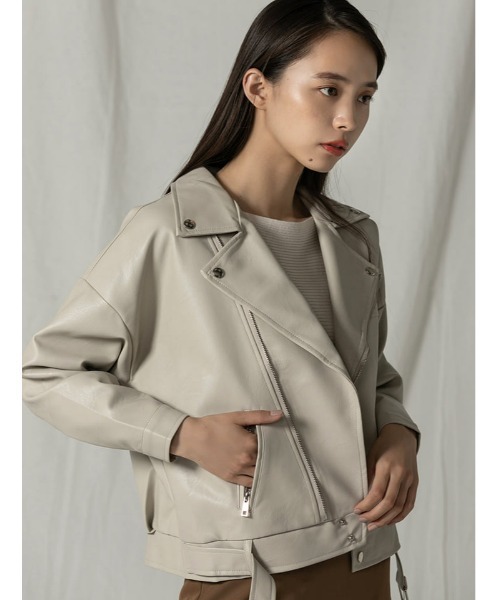 fifth（フィフス）の「フェイクレザーライダースジャケット（ライダースジャケット・レディース・ブラック/アイボリー・MEDIUM）」の2枚目の写真