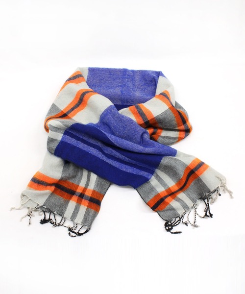 RNA-N（アールエヌエーエヌ）の「E4799 チェックストール（ストール/ショール・レディース・ブラック/ブルー/ライトイエロー/オレンジ/グリーン・FREE）」の4枚目の写真