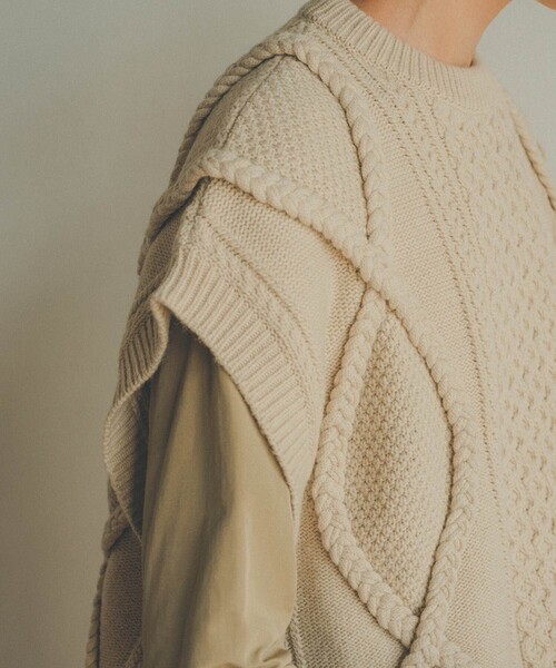 CLANE◆3Dケーブルクルーネックスリットニットベスト/2/ウール/BLU/無地/11106-1082 CLANE クラネ 21AW 11106-1082 3D CABLE SLIT KNIT VEST ウール