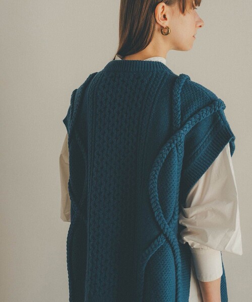 CLANE◆3D CABLE SLIT KNIT VEST/3Dケーブルスリットニットベスト/1/ウール/11106-1082 CLANE（クラネ）の「【CLANE(クラネ)】3Dケーブルスリットニット