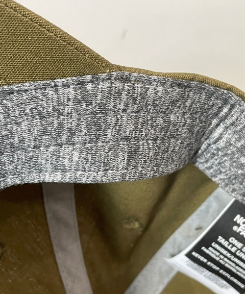 THE NORTH FACE（ザノースフェイス）の「THE NORTH FACE-NORM HAT/ザ・ノース・フェイス ノームハット ロゴキャップ（キャップ・メンズ・ホワイト/ブラック/カーキ・FREE）」の7枚目の写真