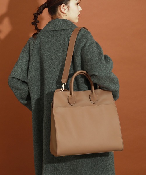 MADEMOISELLE ROPE'（マドモアゼル ロペ）の「<2WAY>ソフトビッグボストンバッグ（ボストンバッグ・レディース・オフホワイト/ベージュ系その他・FREE）」の2枚目の写真