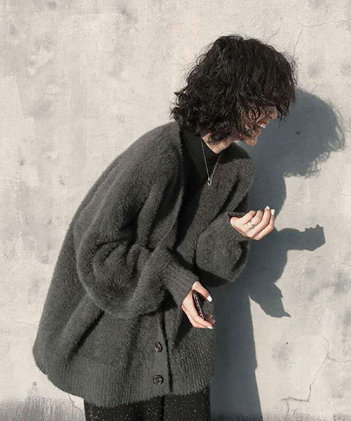 c.u.l(シーユーエル)の「【c.u.l:w】シャギールーズカーディガン culw108(カーディガン/ボレロ・レディース・グリーン/ライトベージュ/ブラック/グレー・FREE)」の10枚目の写真