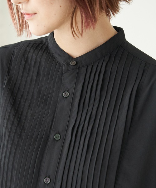 ROPE' PICNIC（ロペピクニック）の「スタンドカラーピンタックチュニックシャツ（シャツ/ブラウス・レディース・ブラック/オフホワイト/イエロー系その他・38）」の6枚目の写真