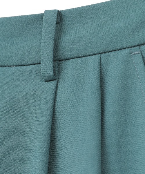 CLANE（クラネ）の「BASIC TUCK PANTS（スラックス・レディース・ブルー/レッド/ベージュ/ブラック・0/1/2）」の16枚目の写真