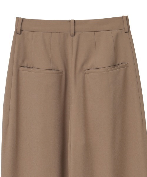 CLANE（クラネ）の「BASIC TUCK PANTS（スラックス・レディース・ブルー/レッド/ベージュ/ブラック・0/1/2）」の7枚目の写真