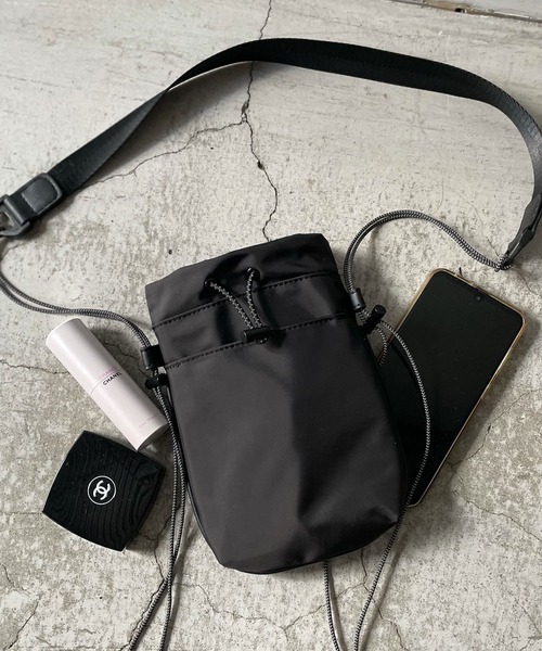 VitaFelice（ヴィータフェリーチェ）の「巾着ミニショルダーバッグ