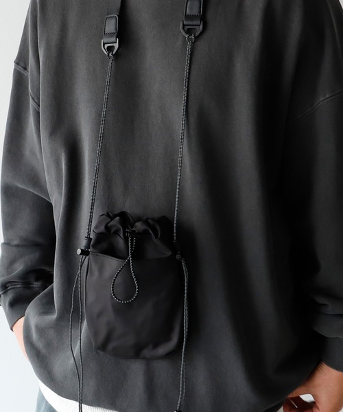 VitaFelice（ヴィータフェリーチェ）の「巾着ミニショルダーバッグ