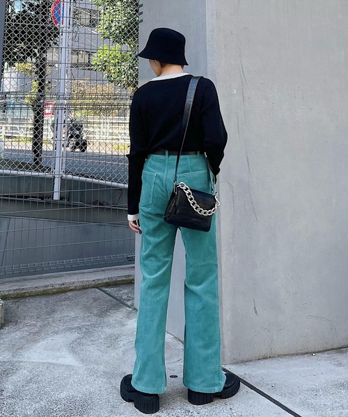 PAGEBOY（ページボーイ）の「クラシックコールフレアスリット（その他パンツ・レディース・グリーン/ブルー/アイボリー/チャコールグレー・X-SMALL/LARGE/SMALL/MEDIUM）」の18枚目の写真