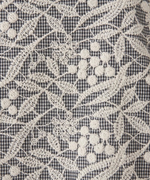 BEARDSLEY（ビアズリー）の「刺繍バギーパンツとセットアップでのコーディネートもおすすめ フロント刺繍ベスト（ベスト・レディース・アイボリー/ダークグレー・FREE）」の5枚目の写真