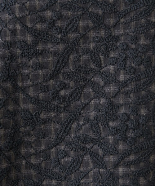 BEARDSLEY（ビアズリー）の「刺繍バギーパンツとセットアップでのコーディネートもおすすめ フロント刺繍ベスト（ベスト・レディース・アイボリー/ダークグレー・FREE）」の8枚目の写真