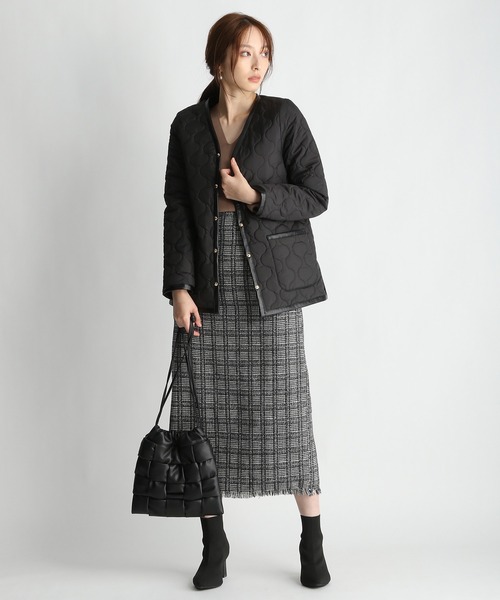 Andemiu（アンデミュウ）の「キルティングライナーブルゾン237197（ダウンジャケット/コート・レディース・ブラック/ベージュ・SMALL/MEDIUM）」の13枚目の写真