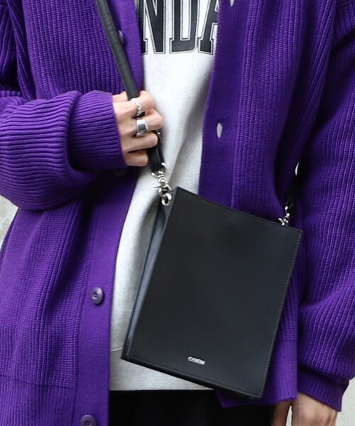 coen（コーエン）の「【WEB限定】レザーライクミニスクエアショルダーバッグ（ショルダーバッグ・メンズ・ブラック・FREE）」の6枚目の写真