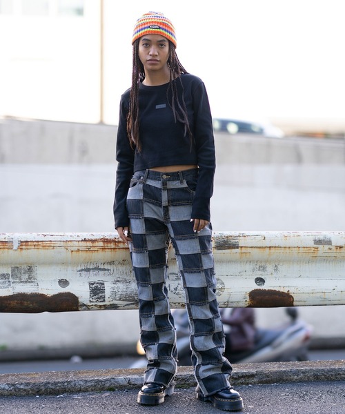 X-girl（エックスガール）の「COMPACT L/S TOP（Tシャツ/カットソー・レディース・ブラック/ホワイト・S/M）」の5枚目の写真