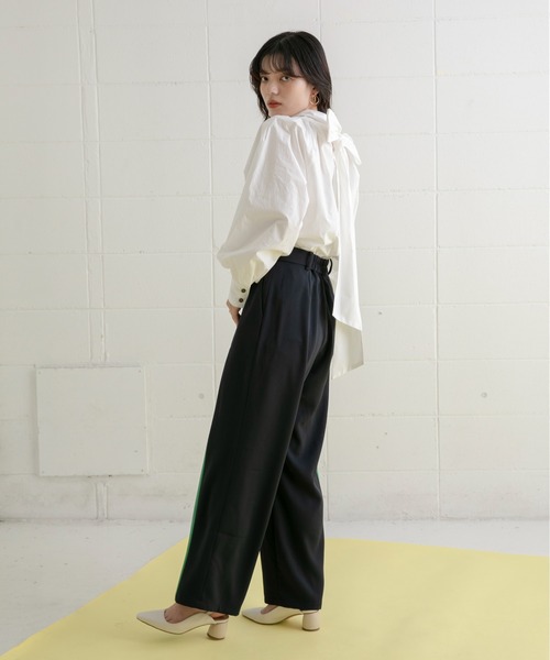 Eimee Law(エイミーロウ)の「ビックリボンボリュームタイBL(シャツ/ブラウス・レディース・ブラック/オフホワイト・38)」の14枚目の写真