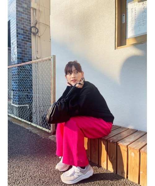 MOUSSY（マウジー）の「H／N COCOON SLEEVE ニット（ニット/セーター・レディース・ブラック/ダークブラウン/ターコイズブルー/アイボリー・FREE）」の20枚目の写真