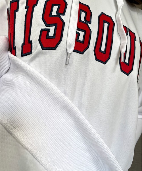 GGD（ジージーディー）の「BIG パーカー ストレッチ 刺繍 ワッペン ビッグ シルエット パーカー（パーカー・レディース・グリーン/ブラック/ホワイト・LL/M/L）」の10枚目の写真