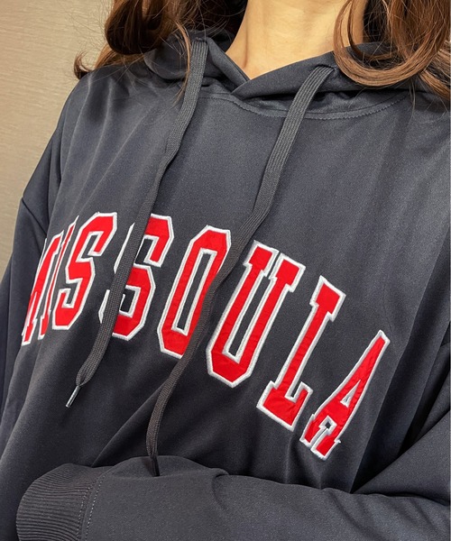 GGD（ジージーディー）の「BIG パーカー ストレッチ 刺繍 ワッペン ビッグ シルエット パーカー（パーカー・レディース・グリーン/ブラック/ホワイト・LL/M/L）」の19枚目の写真