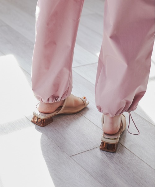【関税込み】The Attico グリーン Anais ヒールサンダル Green Anais Heeled Sandals by The Attico on Sale