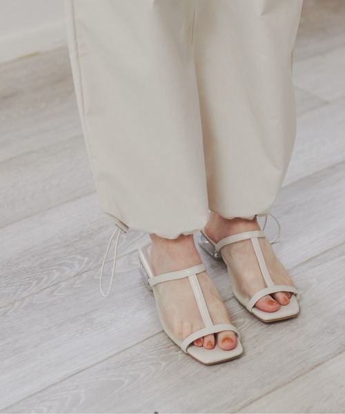 ANGIE（アンジー）の「スクエアトゥチュールクリアヒールサンダル（サンダル・レディース・ブラック/ベージュ/アイボリー・MEDIUM/LARGE/X-LARGE）」の5枚目の写真