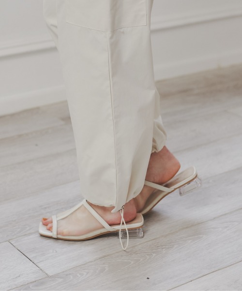 ANGIE（アンジー）の「スクエアトゥチュールクリアヒールサンダル（サンダル・レディース・ブラック/ベージュ/アイボリー・MEDIUM/LARGE/X-LARGE）」の7枚目の写真