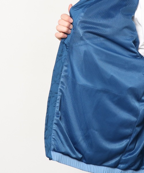 GAP(ギャップ)の「パッカブル ウィンドブレーカー(ナイロンジャケット・メンズ・ブルー/ベージュ・XS/S/M/L/XL)」の6枚目の写真