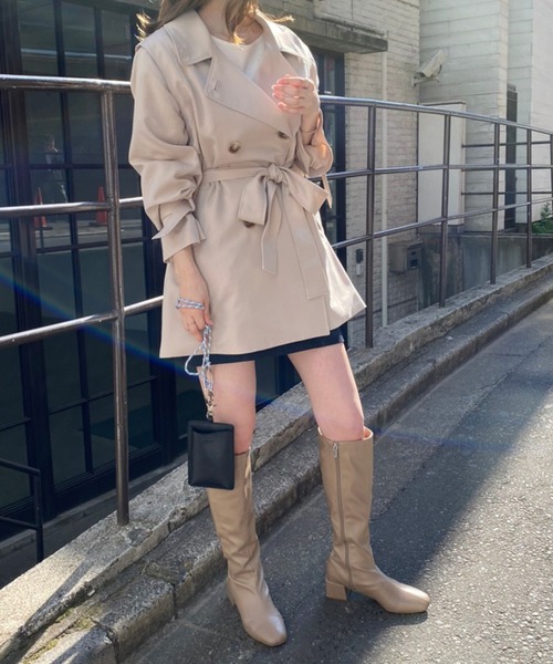 one after another NICE CLAUP(ワンアフターアナザーナイスクラップ)の「ジレにもなるポンチョコート(トレンチコート・レディース・ベージュ/サックスブルー・FREE)」の14枚目の写真