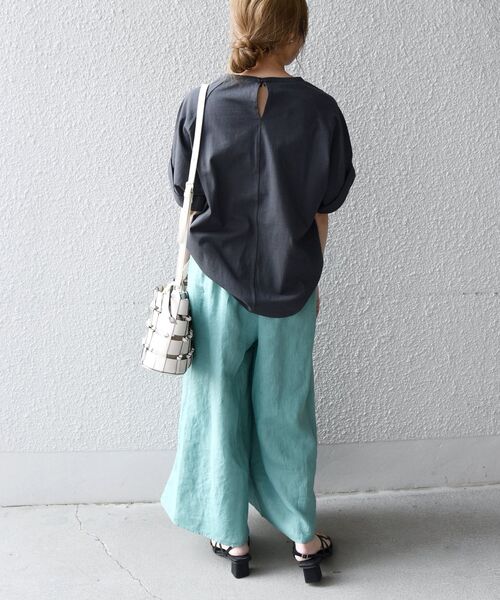 SHIPS any（シップス エニィ）の「SHIPS any:〈ウォッシャブル〉オーガニックリネン ボリューム ミディ キュロット（その他パンツ・レディース・ブラック/ブラウン/グリーン・ONE SIZE）」の15枚目の写真