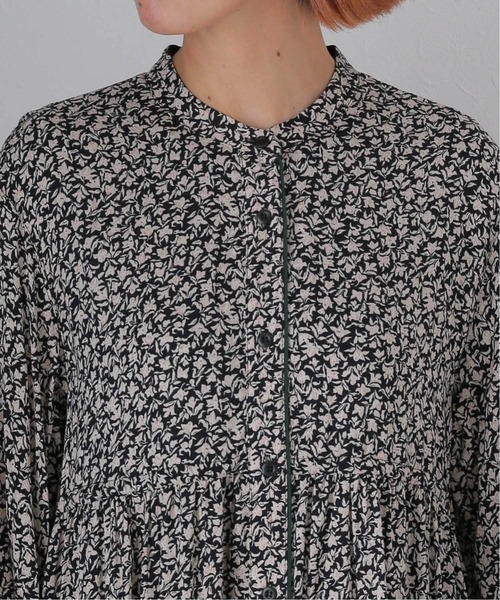 JOURNAL STANDARD relume（ジャーナルスタンダード　レリューム）の「《追加4》ウォッシャブルフラワーティアードワンピース（ワンピース・レディース・ブラック/オレンジ・FREE）」の12枚目の写真