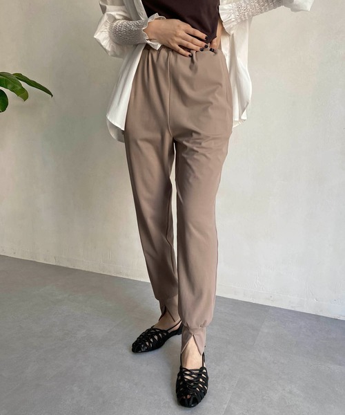 CAPRICIEUX LE'MAGE（カプリシューレマージュ）の「スリットジャージージョガーパンツ（その他パンツ・レディース・ライトグレー/ブラック/モカ・FREE）」の6枚目の写真