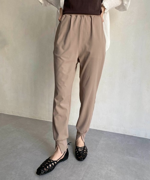 CAPRICIEUX LE'MAGE（カプリシューレマージュ）の「スリットジャージージョガーパンツ（その他パンツ・レディース・ライトグレー/ブラック/モカ・FREE）」の7枚目の写真